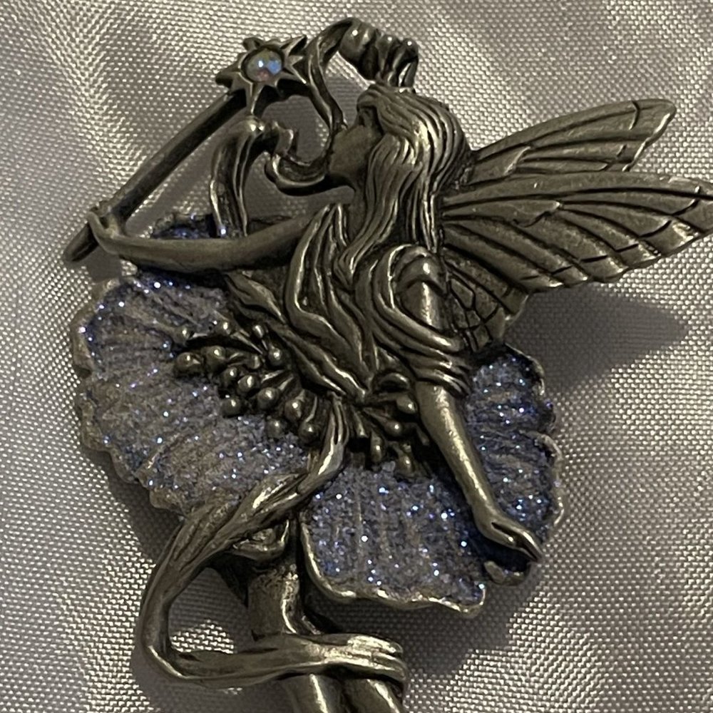 JJ Vintage pewter and blue sparkle dust fairy brooch